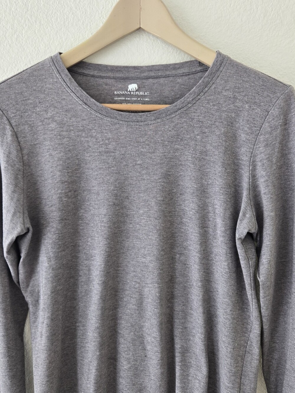 Banana Republic Womens Long Sleeve T-Shirt Size Medium Pima Cotton Crew Neck - Picture 8 of 14